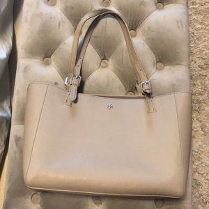 Tory Burch leather tote shoulder bag. Grey/taupe color. See description.